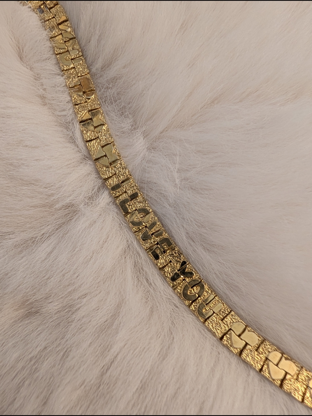VTG Gold Flat Nugget Link Bracelet with I LOVE YOU Detail Hearts